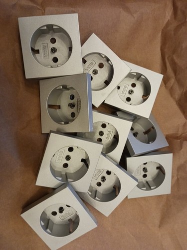 Gira steckdosen abdeckung - gira,